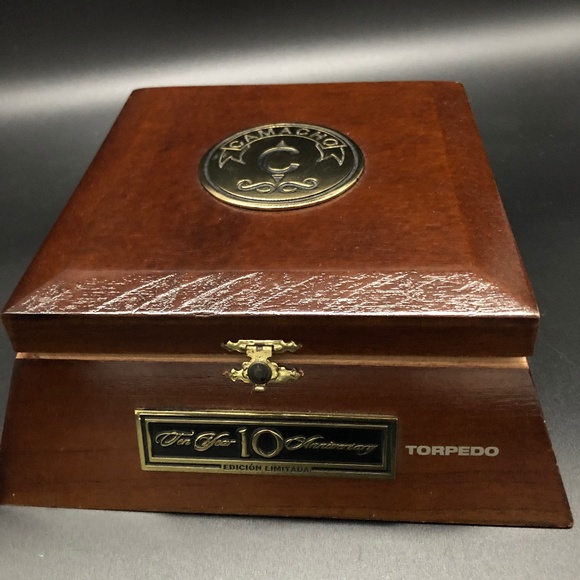 Empty CAMACHO Cigar Box - Picture 1 of 6
